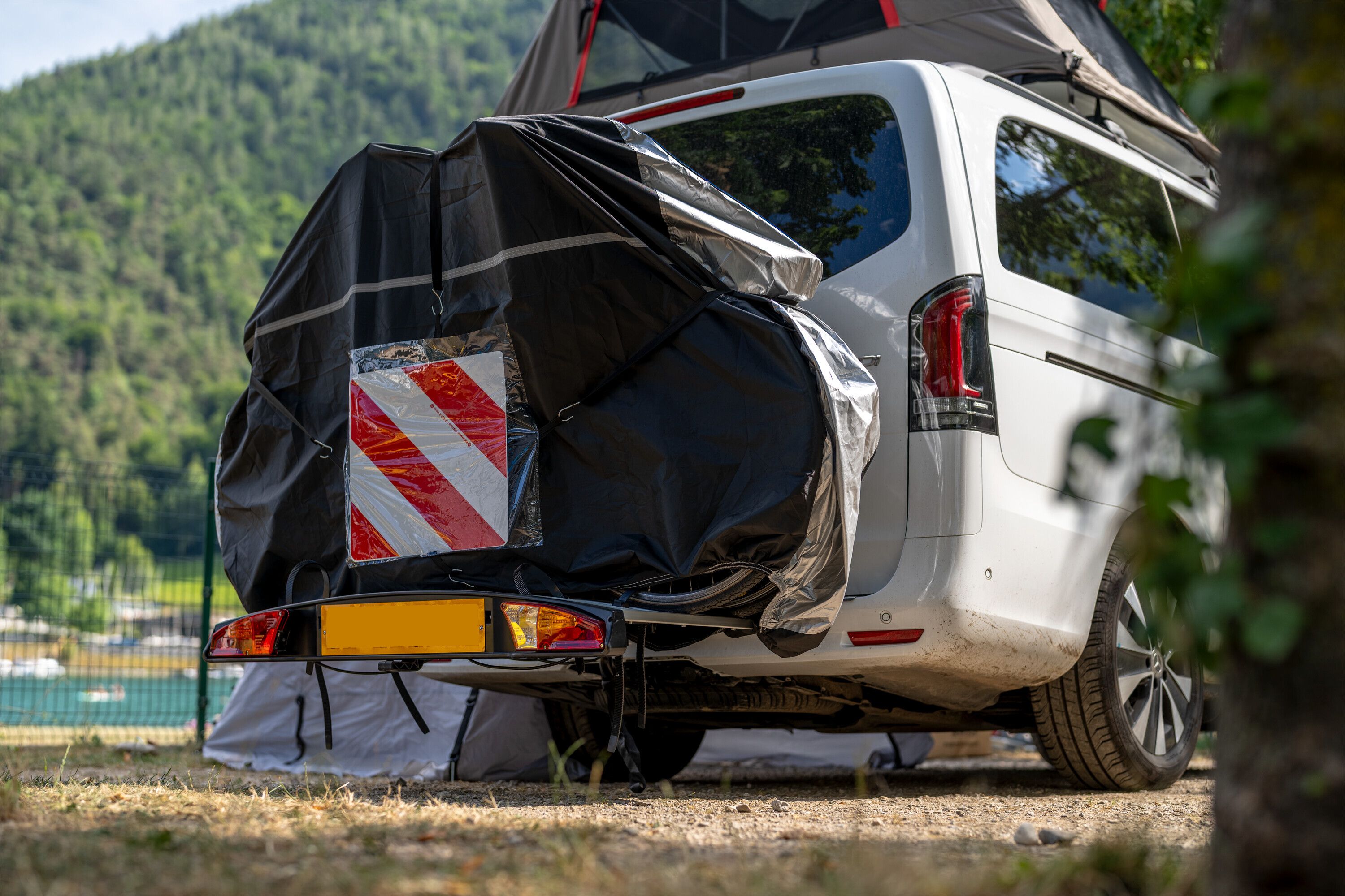 Copertura per portabici gancio traino