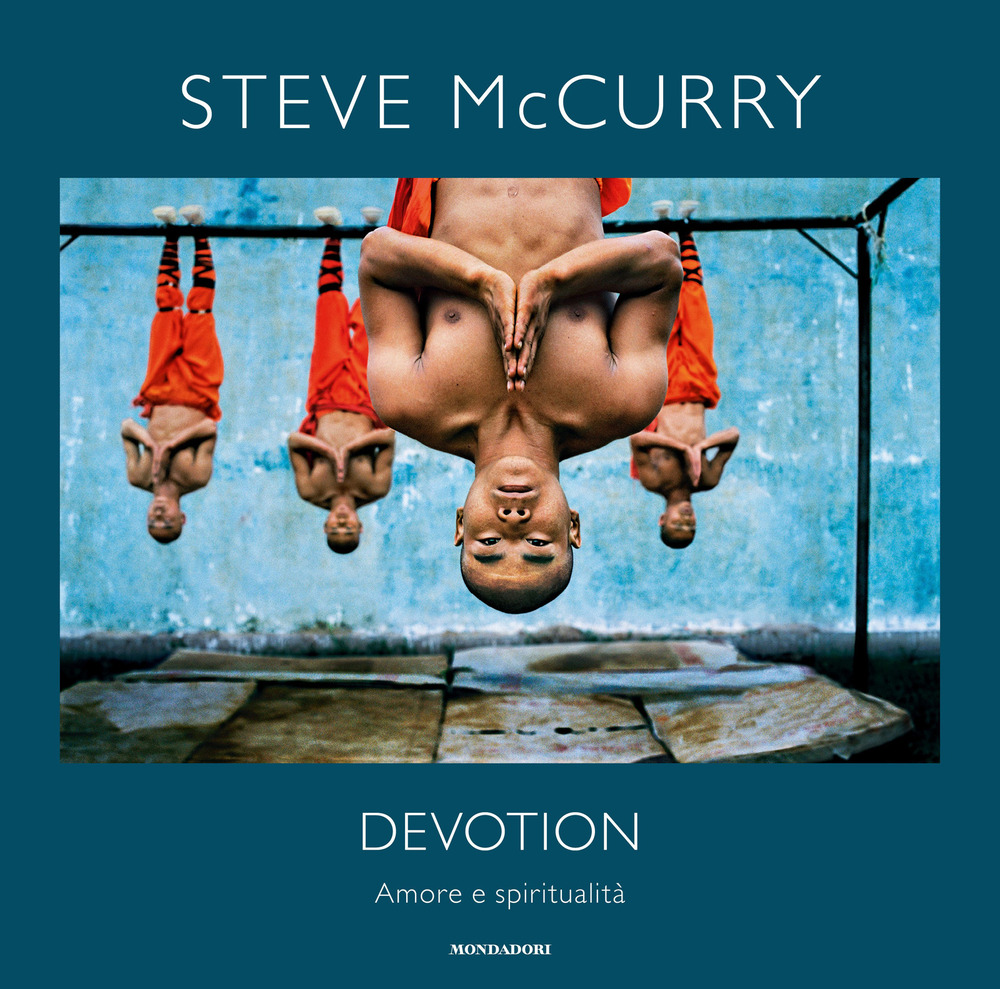 Libri Steve McCurry - Devotion. Amore E Spiritualita. Ediz. Illustrata NUOVO SIGILLATO, EDIZIONE DEL 10/10/2023 SUBITO DISPONIBILE