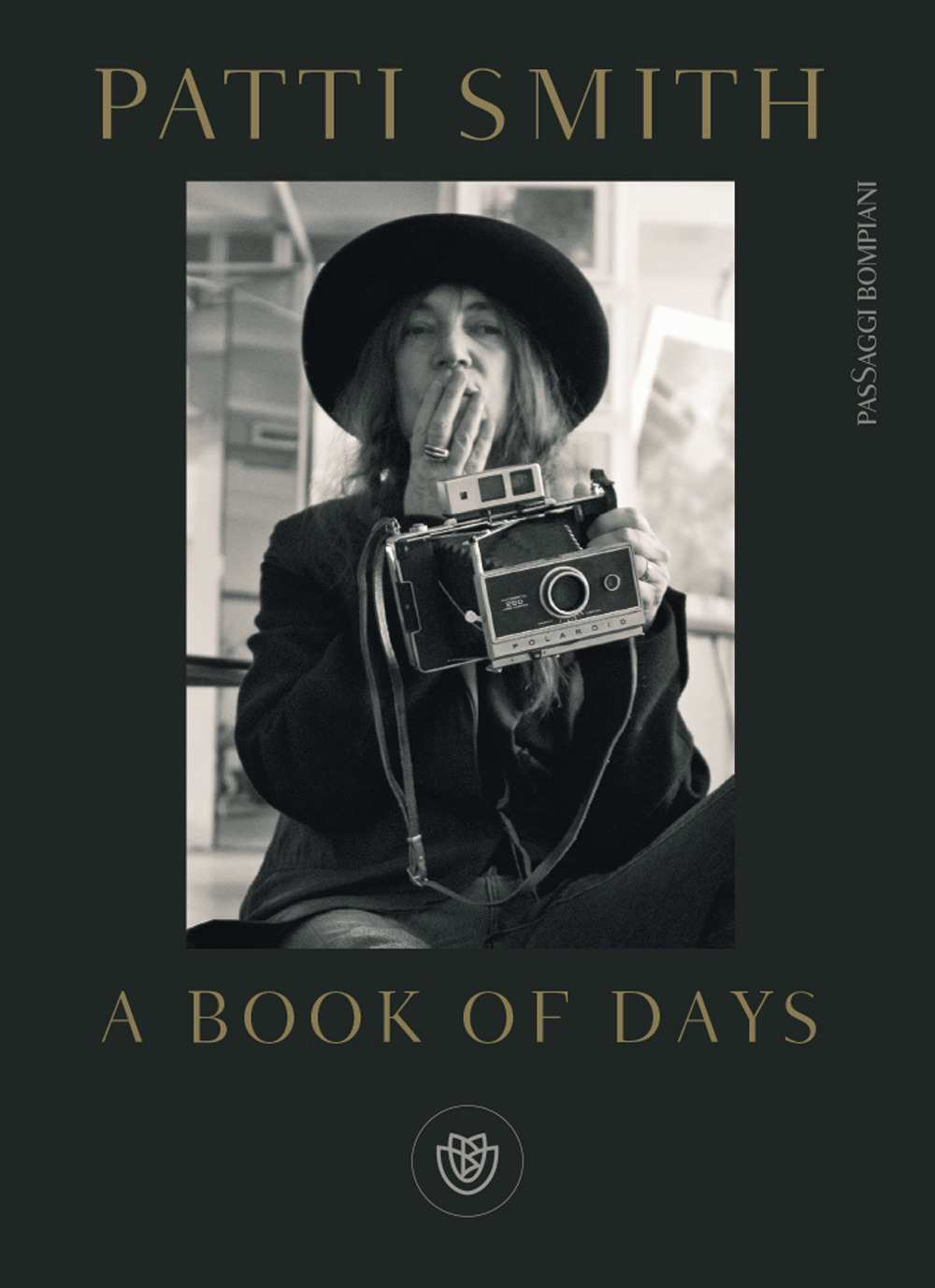 Libri Patti Smith - A Book Of Days. Ediz. Italiana NUOVO SIGILLATO, EDIZIONE DEL 27/09/2023 SUBITO DISPONIBILE